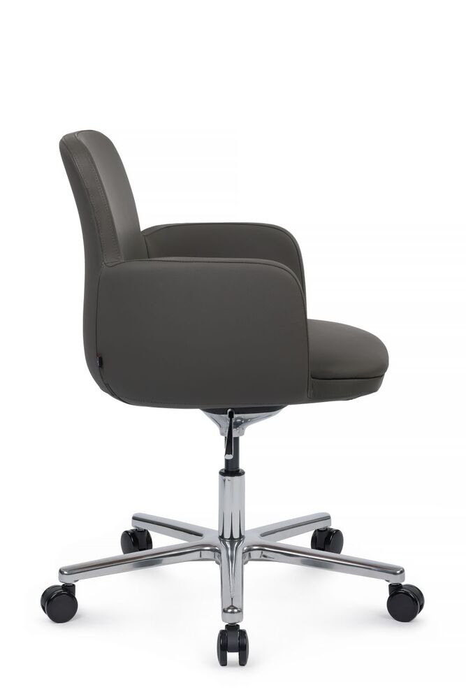 Кресло для персонала Charm