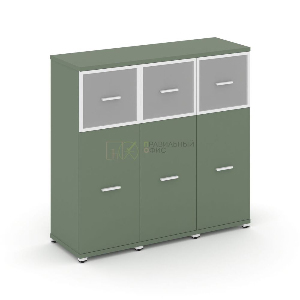 Шкаф три узкие секции, 3 ниши