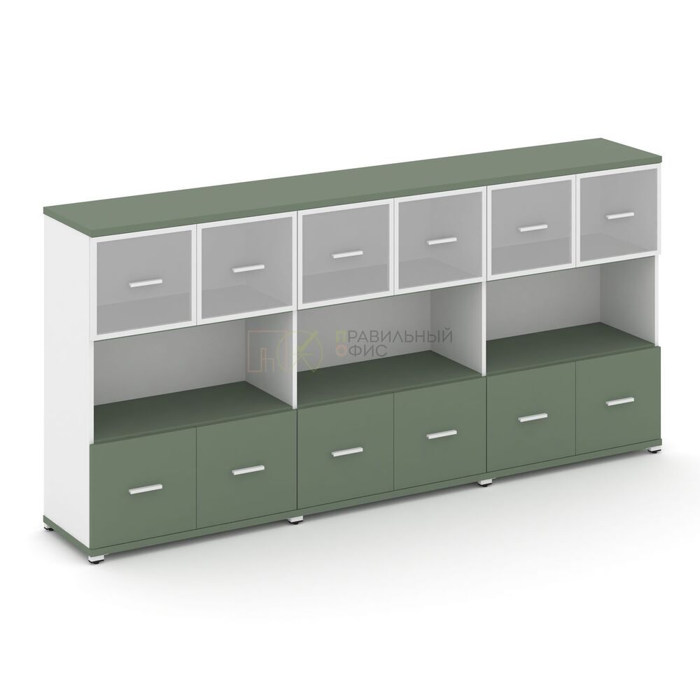 Шкаф три широкие секции, 3 ниши