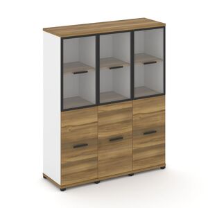 Шкаф три узкие секции, 4 ниши