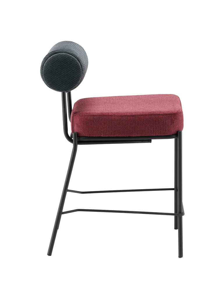 Стул полубарный