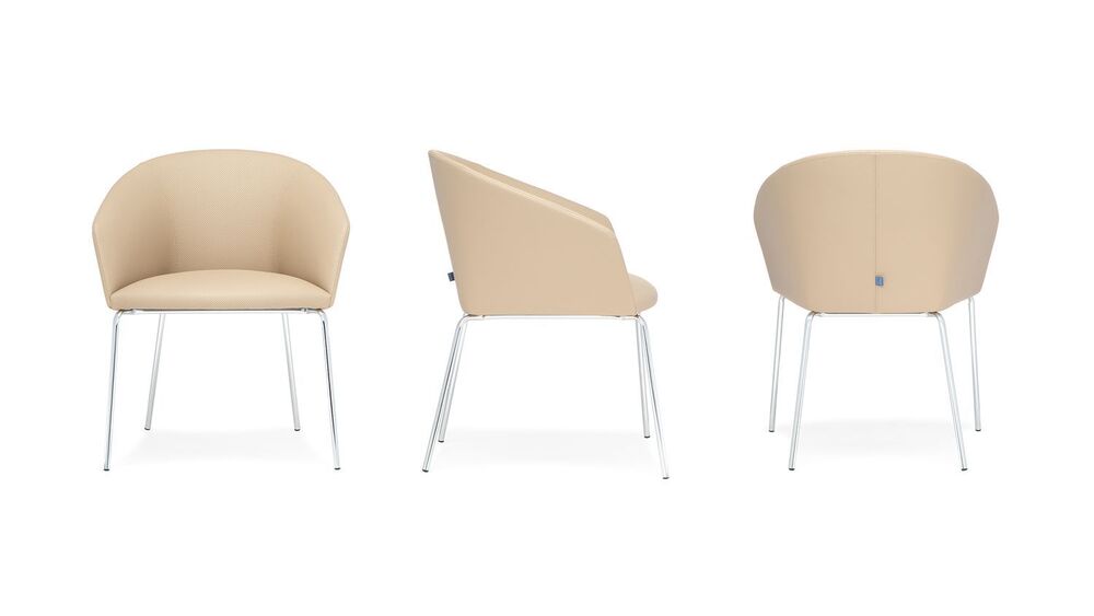 Кресло на 4-х ножках 