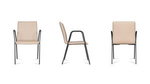 Кресло со средней спинкой на ножках