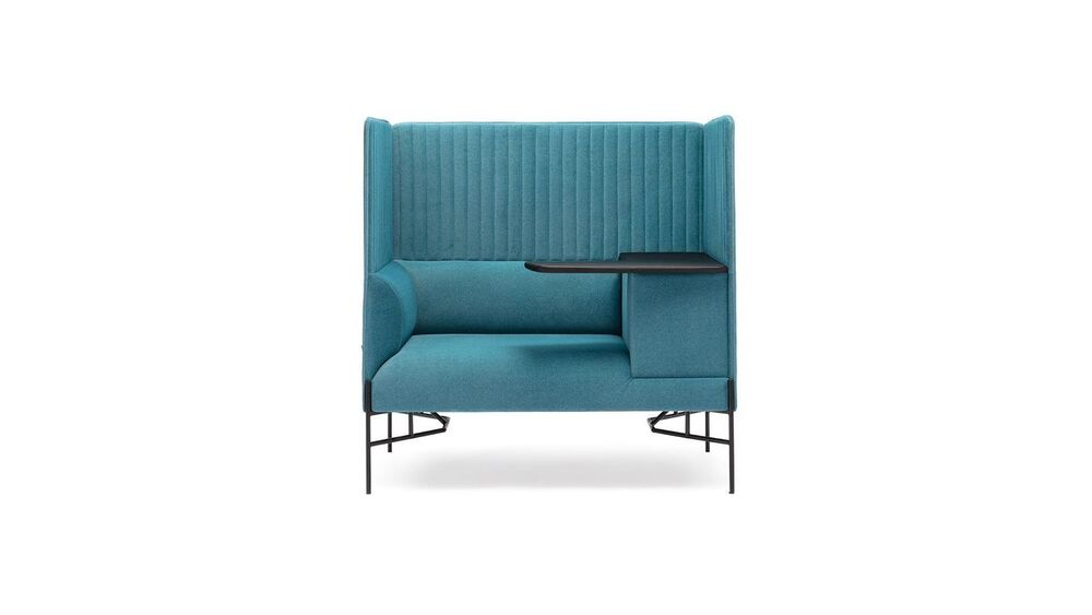 Диван одноместный с высокой спинкой со столиком справа